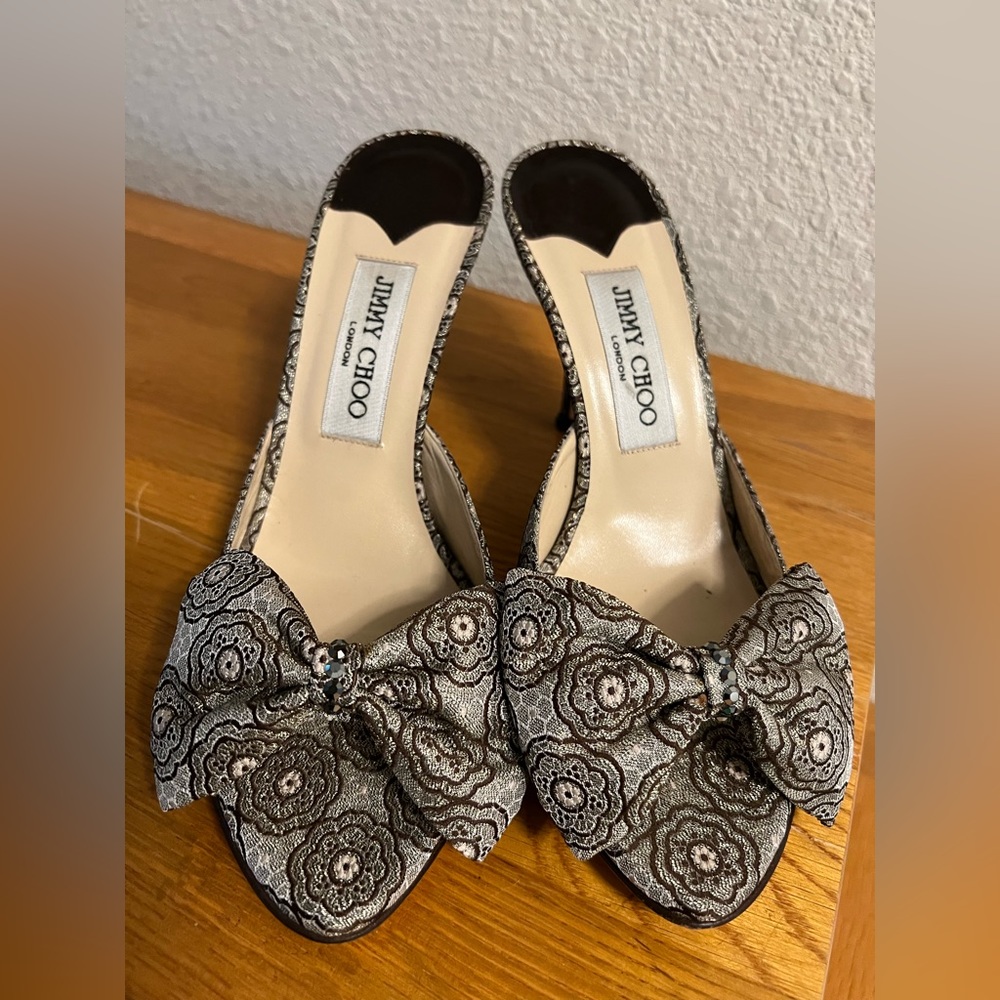 Adorable Kitten Jimmy Choo London. Sz 38